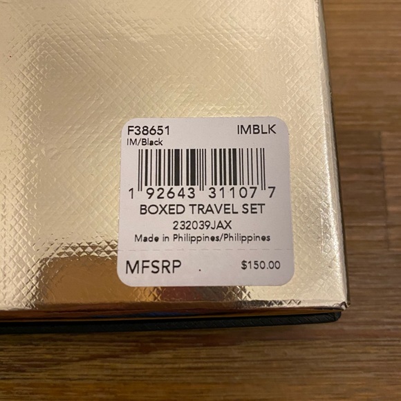 LAST ONE Coach Passport Holder & Luggage Tag Set - Picture 7 of 7